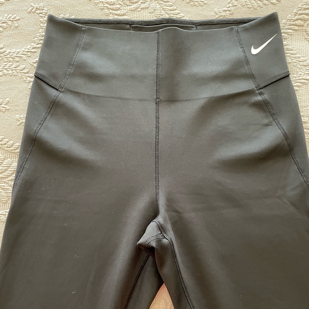 Nike dri fit leggings